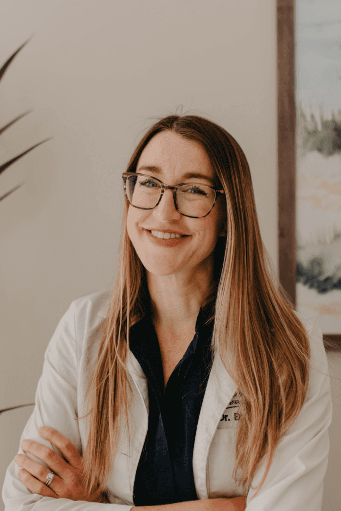 Erica Moore, DVM, DACVIM MarQueen Pet Emergency & Specialty Group